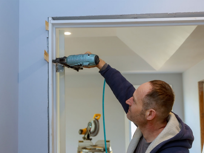 Замена межкомнатных дверей