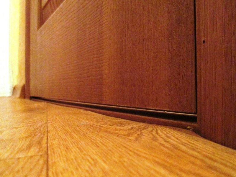 Провисание межкомнатной двери