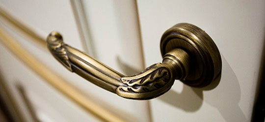 Выбираем фурнитуру для дверей – 4 совета