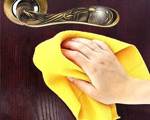 Уход за межкомнатными дверями